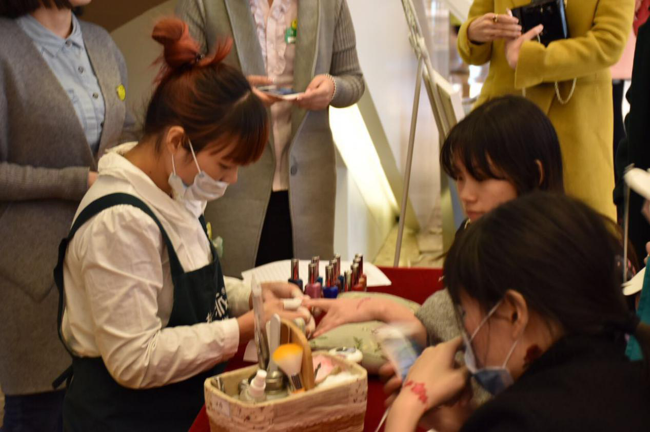 Ê×Ò³|×ðÁú¼¯ÍÅÖйú¹Ù·½ÍøÕ¾