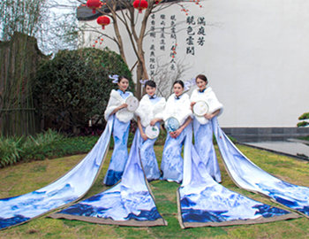 ����ҳ|���������й��ٷ���վ��������400����ϴ��У���������һչʢ���绪