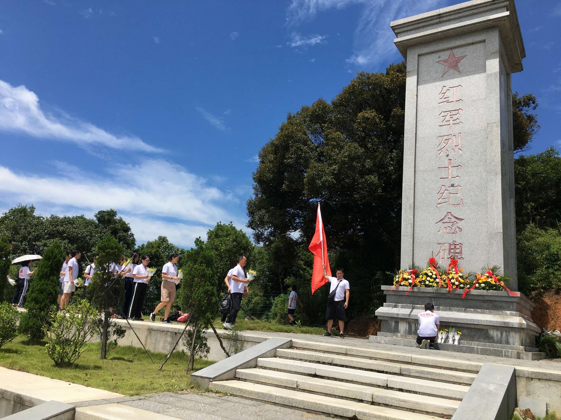 Ê×Ò³|×ðÁú¼¯ÍÅÖйú¹Ù·½ÍøÕ¾